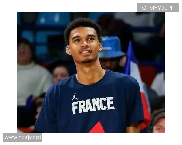 文班亚马法国队首秀狂砍27分轻松击败意大利引发NBA球探高度关注