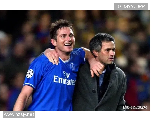 男主在足球比赛直播中邂逅女主展开的浪漫爱情故事